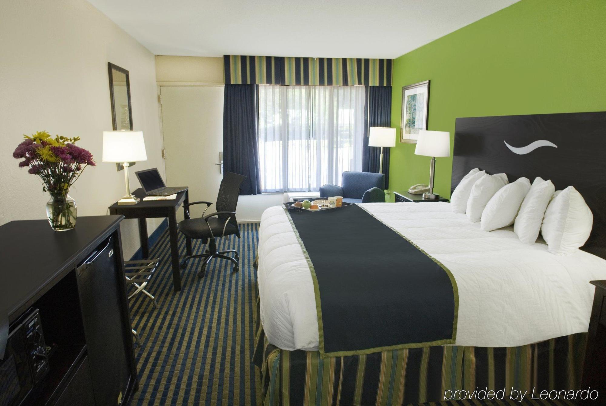 Days Inn By Wyndham Richmond Hill/Savannah Esterno foto