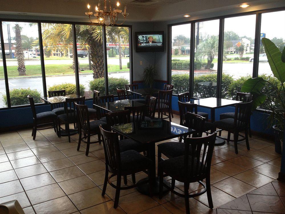 Days Inn By Wyndham Richmond Hill/Savannah Esterno foto