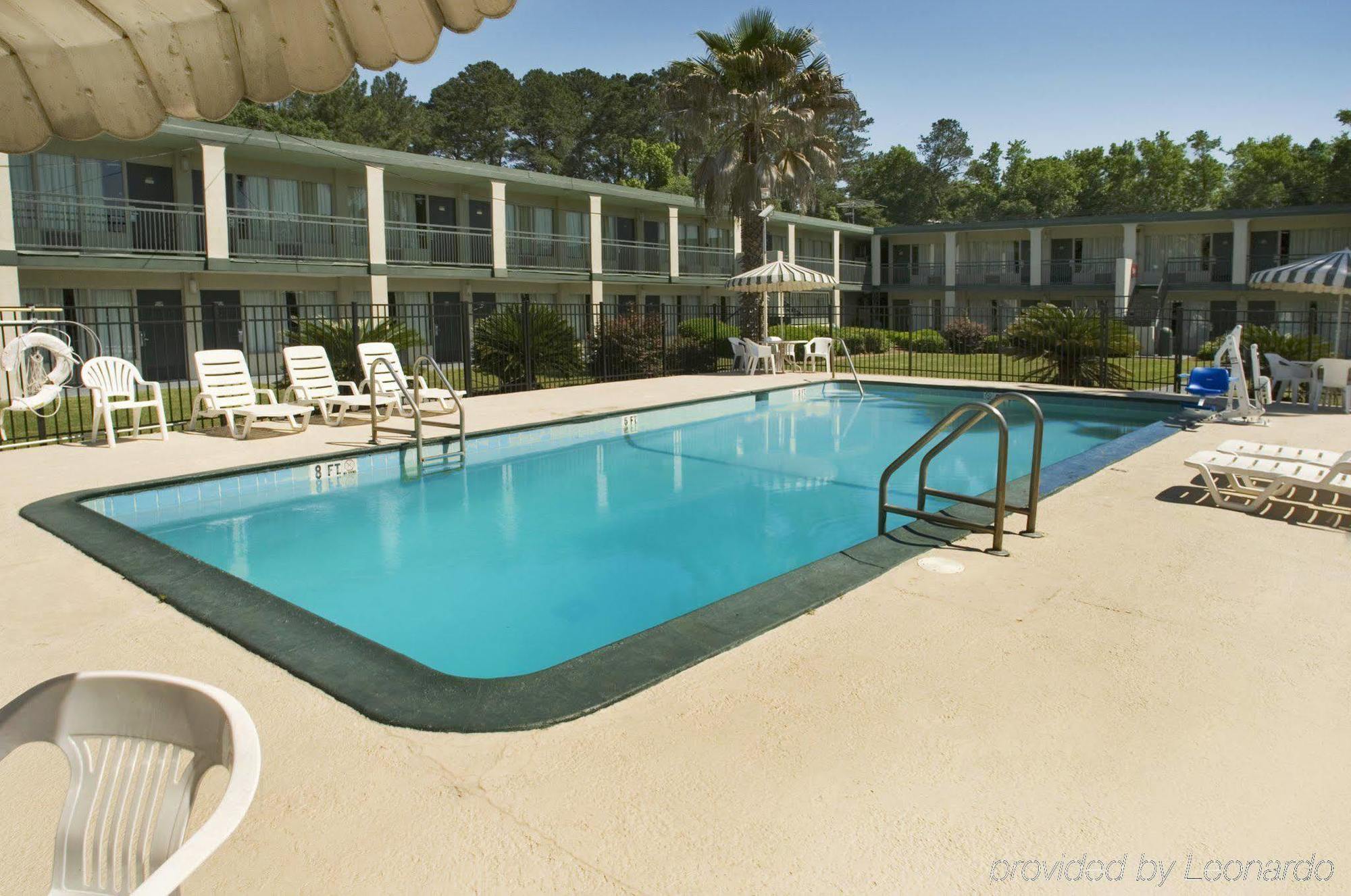 Days Inn By Wyndham Richmond Hill/Savannah Esterno foto