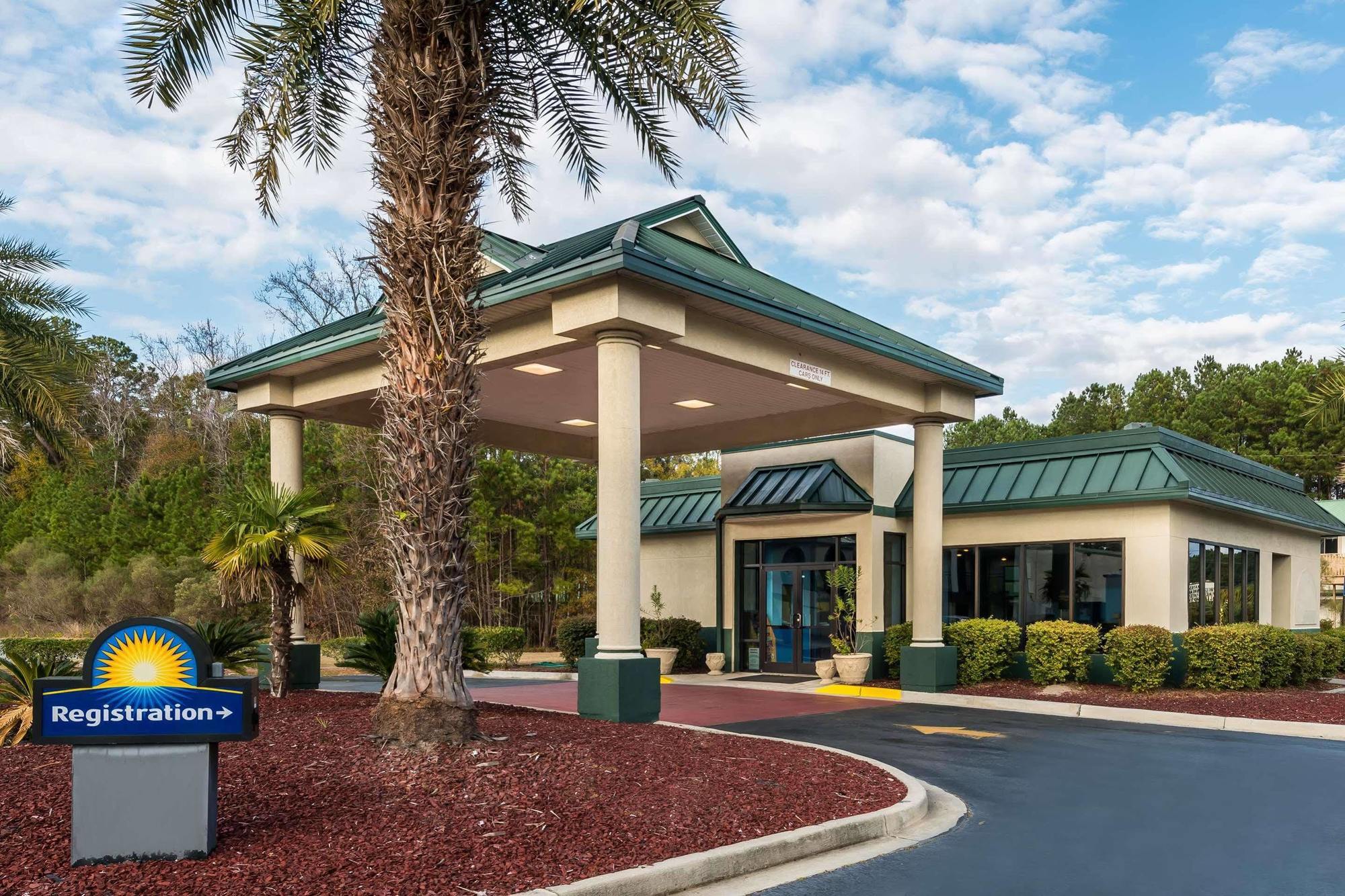 Days Inn By Wyndham Richmond Hill/Savannah Esterno foto