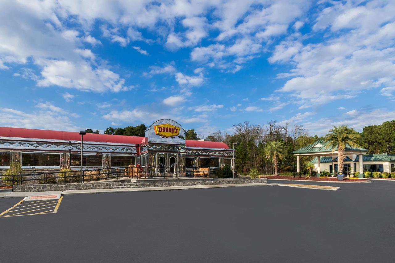 Days Inn By Wyndham Richmond Hill/Savannah Esterno foto