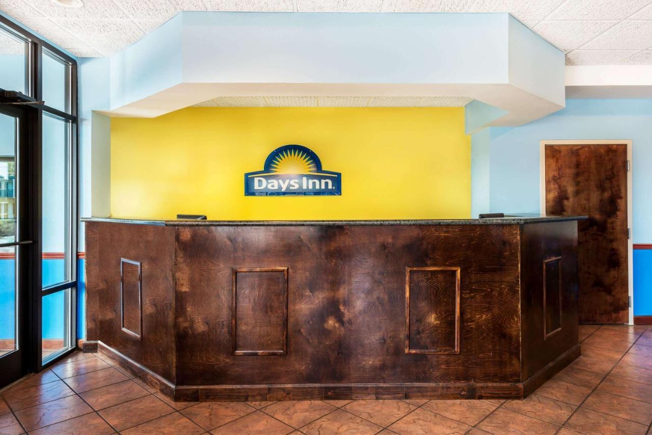 Days Inn By Wyndham Richmond Hill/Savannah Esterno foto